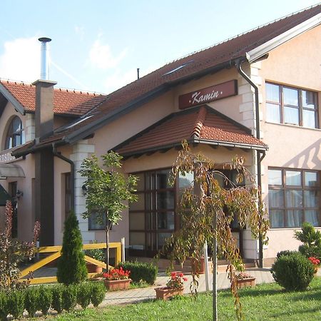 Pansion Kamin Bed and Breakfast Lukavica Εξωτερικό φωτογραφία