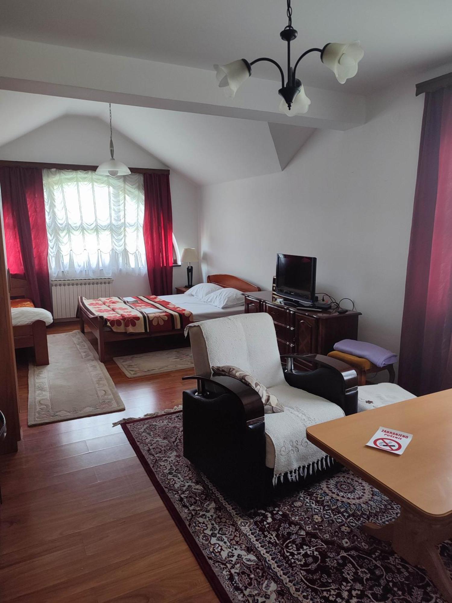Pansion Kamin Bed and Breakfast Lukavica Εξωτερικό φωτογραφία