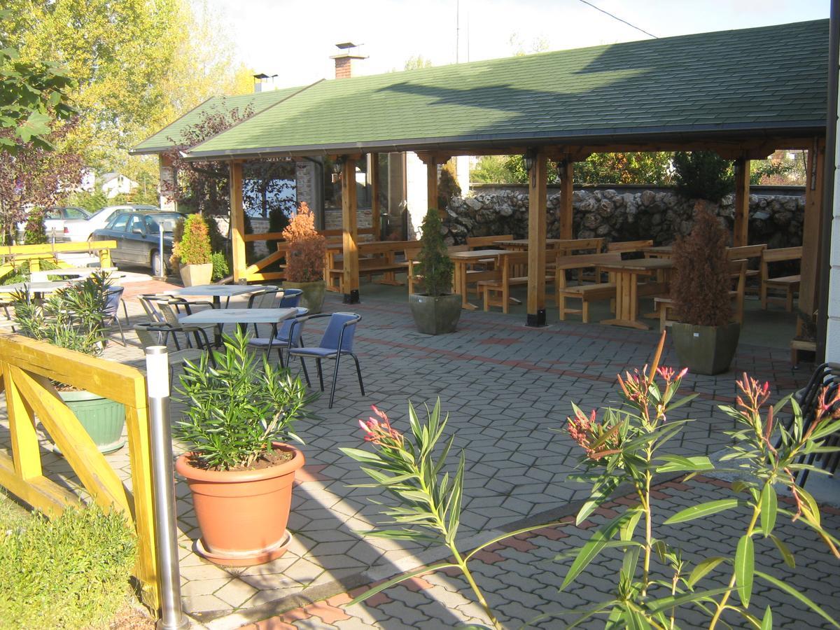 Pansion Kamin Bed and Breakfast Lukavica Εξωτερικό φωτογραφία